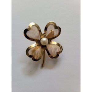 Vintage Coro Lucky 4 Leaf Clover Brooch Gold Tone Mesh Pearl Pin 1.25"